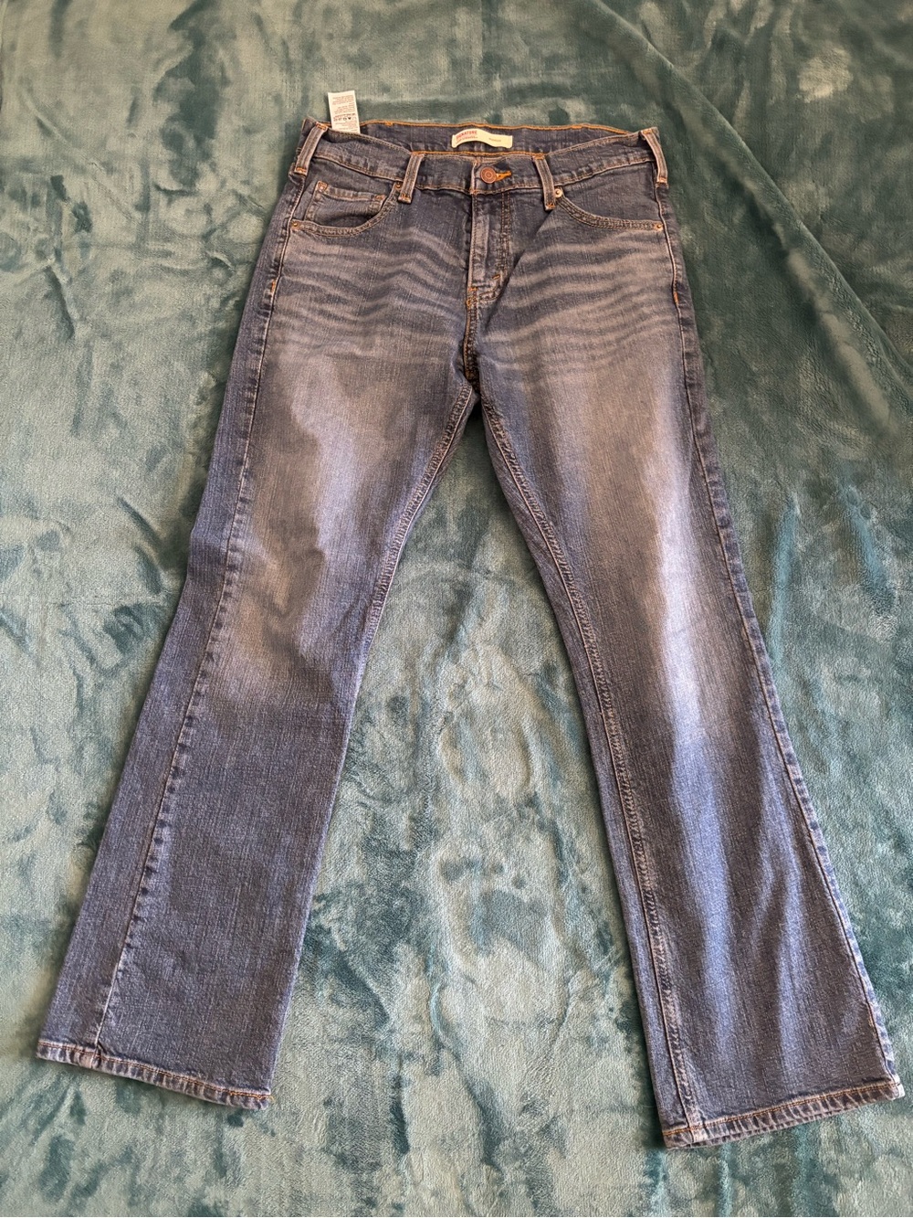 Men’s Signature by Levi Faded Blue Bootcut Jeans Excellent Condition 30x30